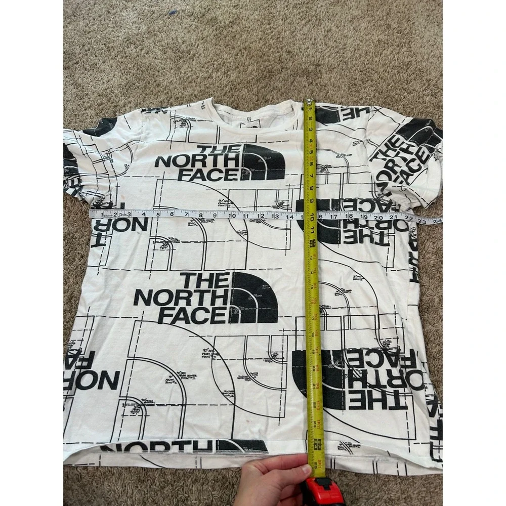 The North Face Mens White Graphic T-Shirt Large Gorpcore Streetwear *READ